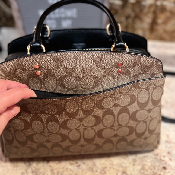 COACH Lillie Carryall in Signature Canvas EUC - Picture 11 of 14